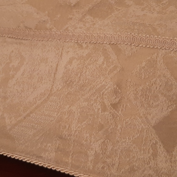 Hotel throw blanket - Picture 2 of 12